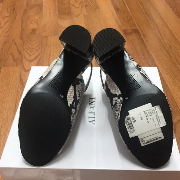 Alfani Snakeskin Shoes, 7M - Picture 4 of 5